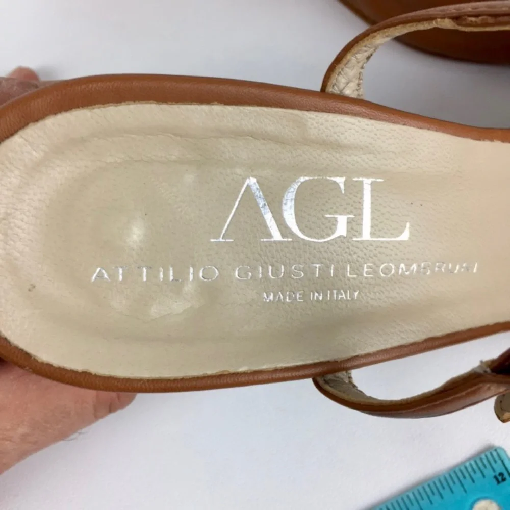 AGL Attilio Giusti Leombruni Womens Tan Wedge Sandal Gold Buckle size 40 US 10